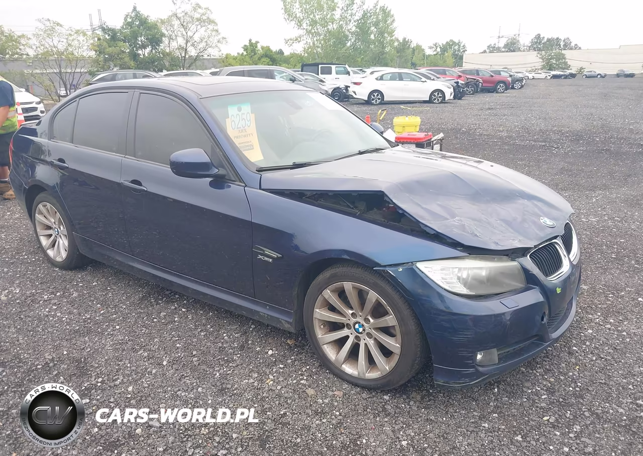 2011 BMW 328I xDrive – zdjęcie 1 z 12