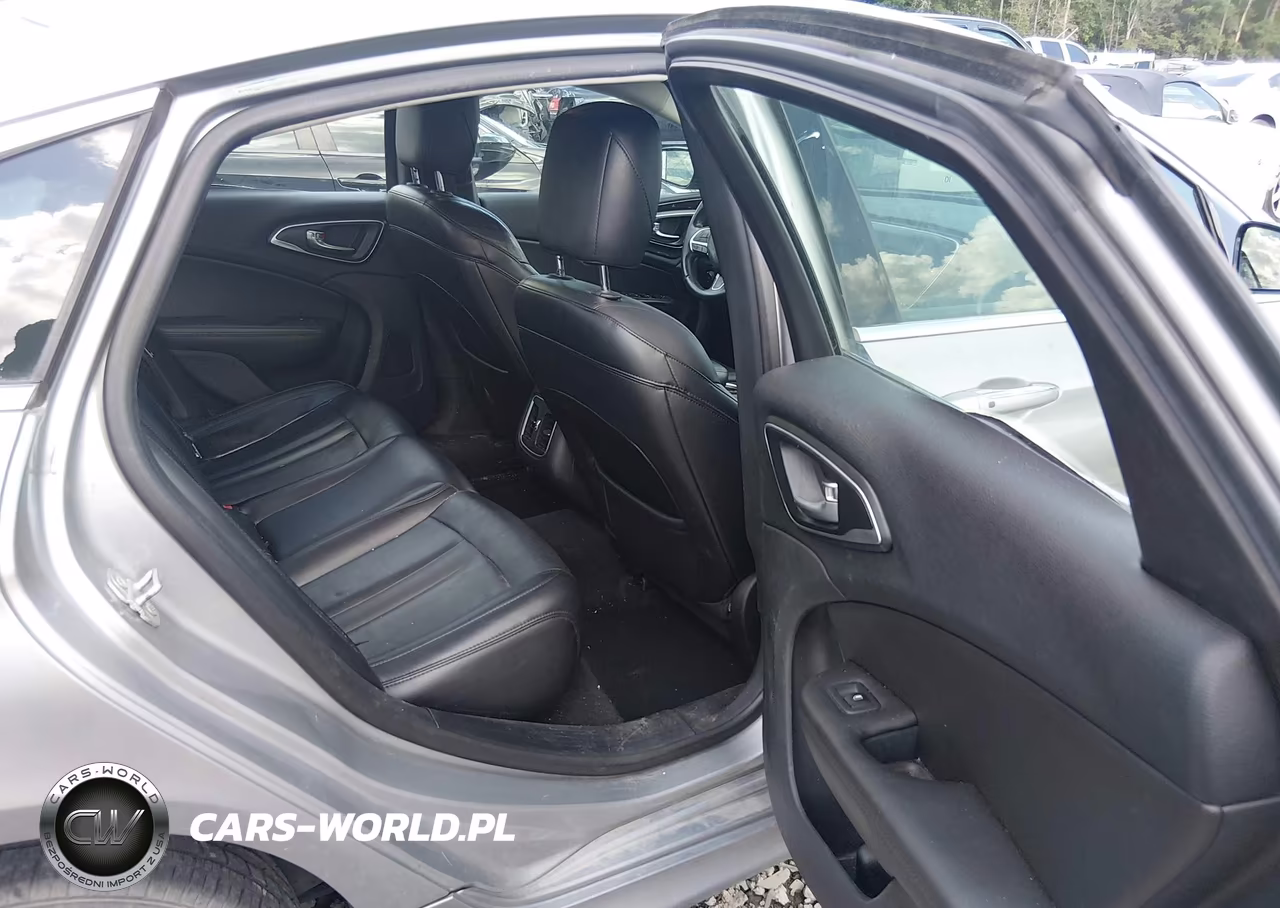 2015 Chrysler 200 C VIN:1C3CCCCB4FN603309 - 8