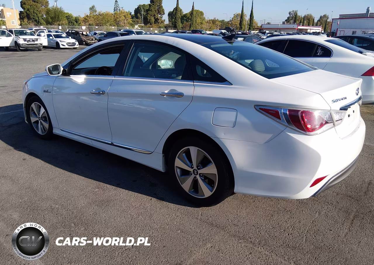 2012 Hyundai Sonata Hybrid VIN:KMHEC4A47CA019984 - 3