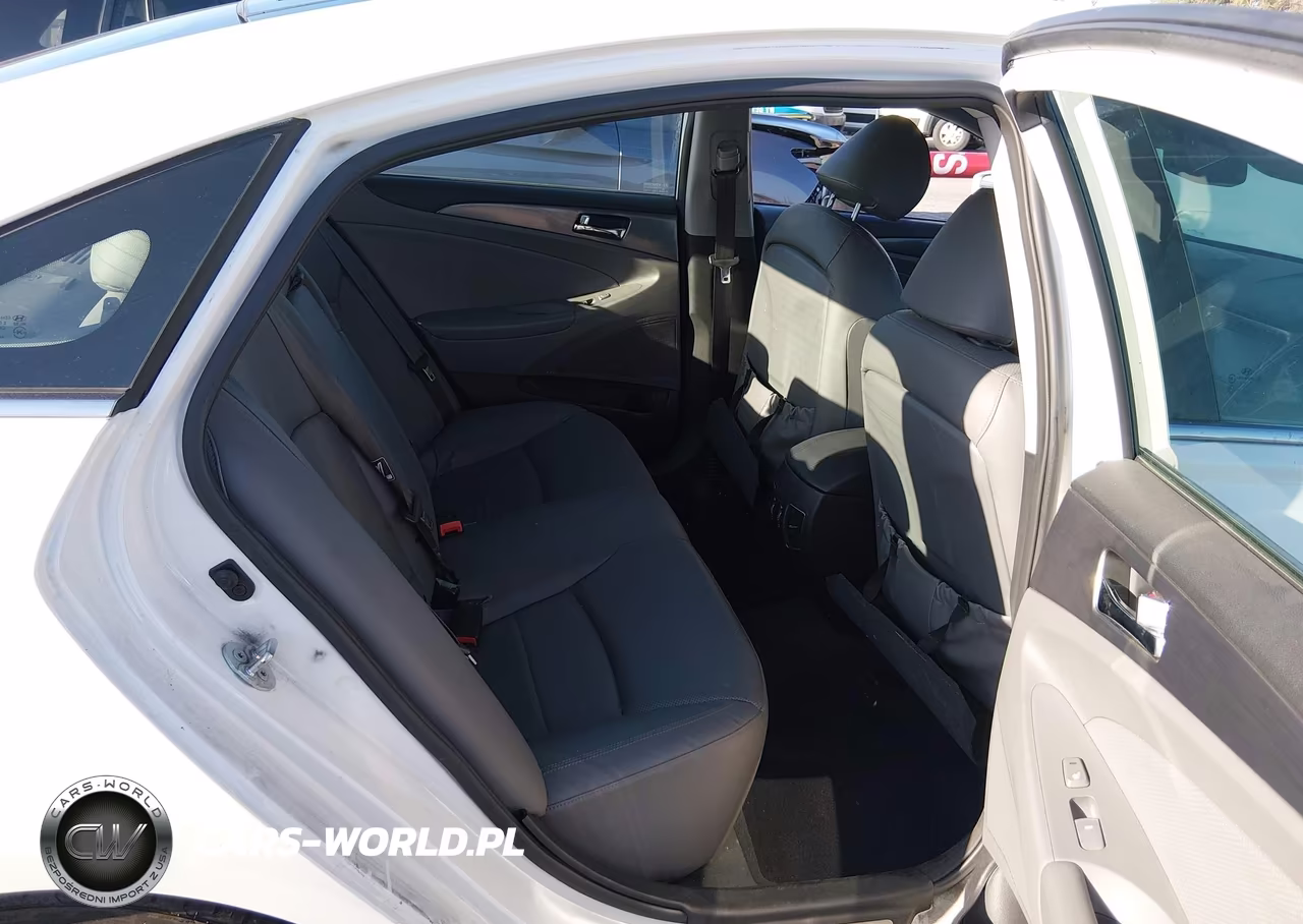 2012 Hyundai Sonata Hybrid VIN:KMHEC4A47CA019984 - 8