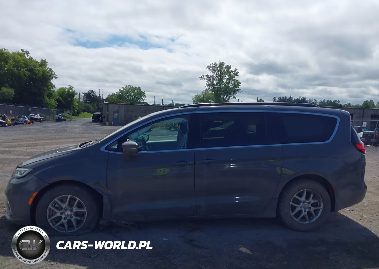 2022 Chrysler Pacifica Touring L VIN:2C4RC1BGXNR154260 - 14