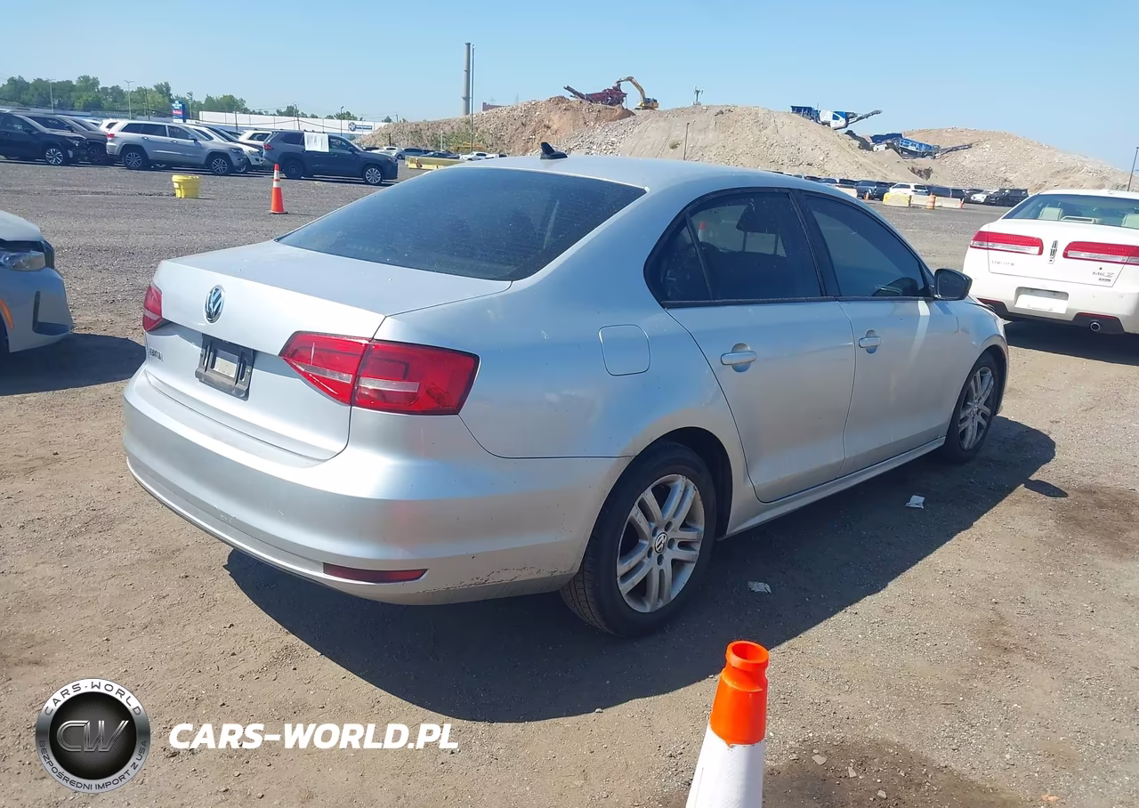 2015 Volkswagen Jetta 2.0L S VIN:3VW2K7AJ7FM220726 - 4