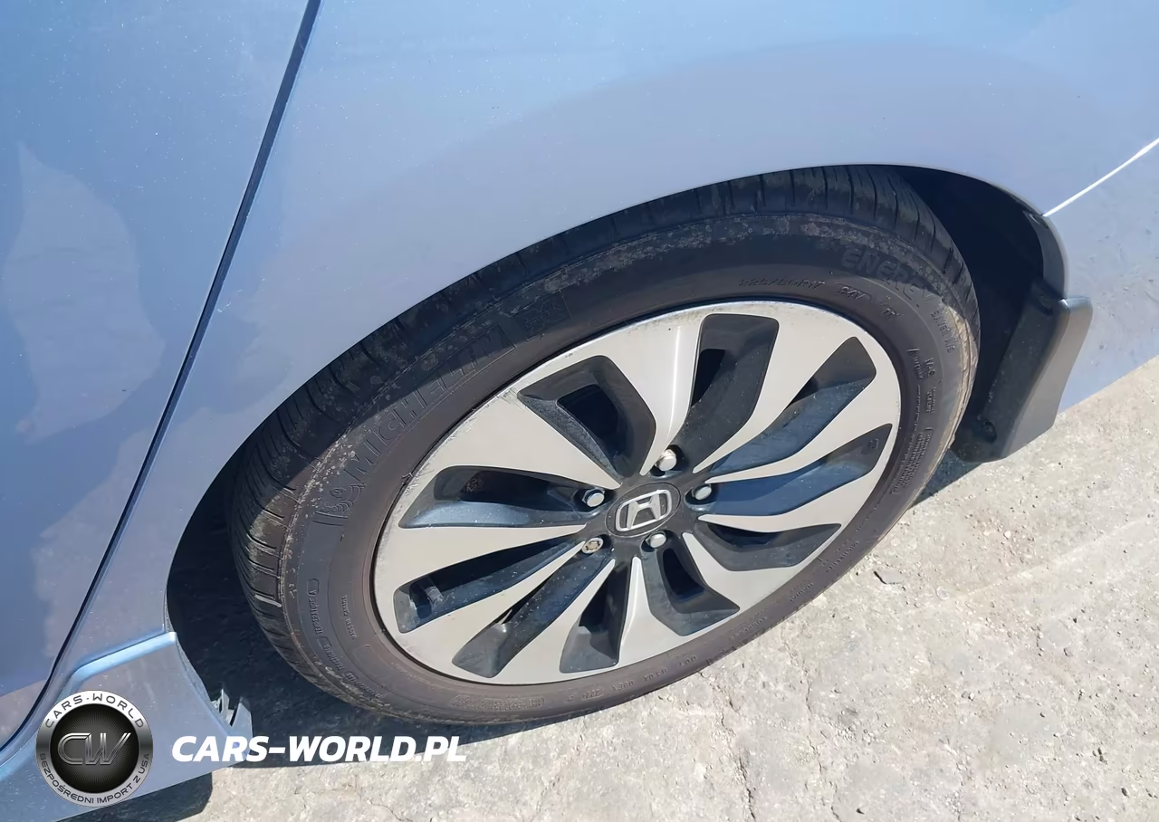 2017 Honda Accord Hybrid Touring VIN:JHMCR6F74HC009223 - 12