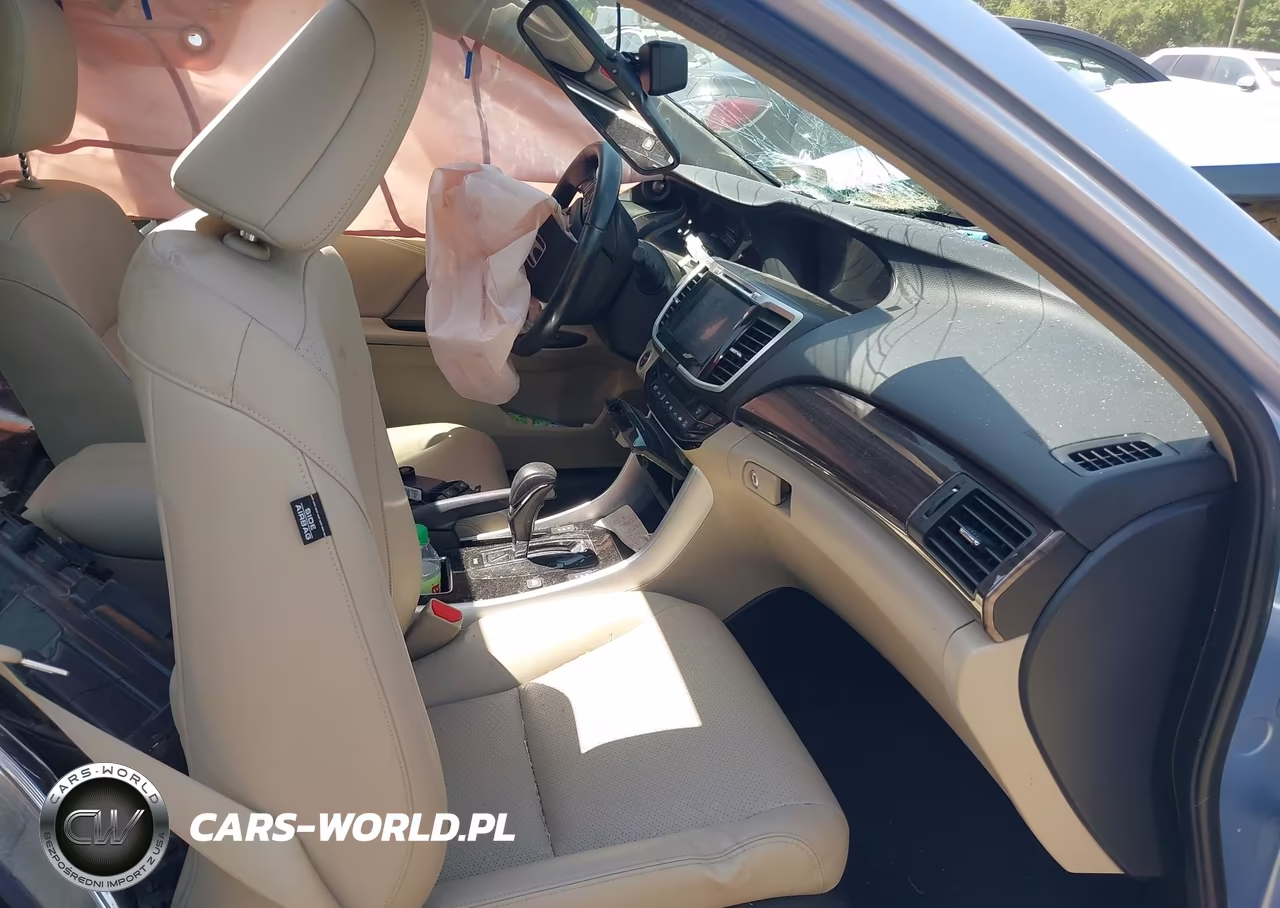 2017 Honda Accord Hybrid Touring VIN:JHMCR6F74HC009223 - 5