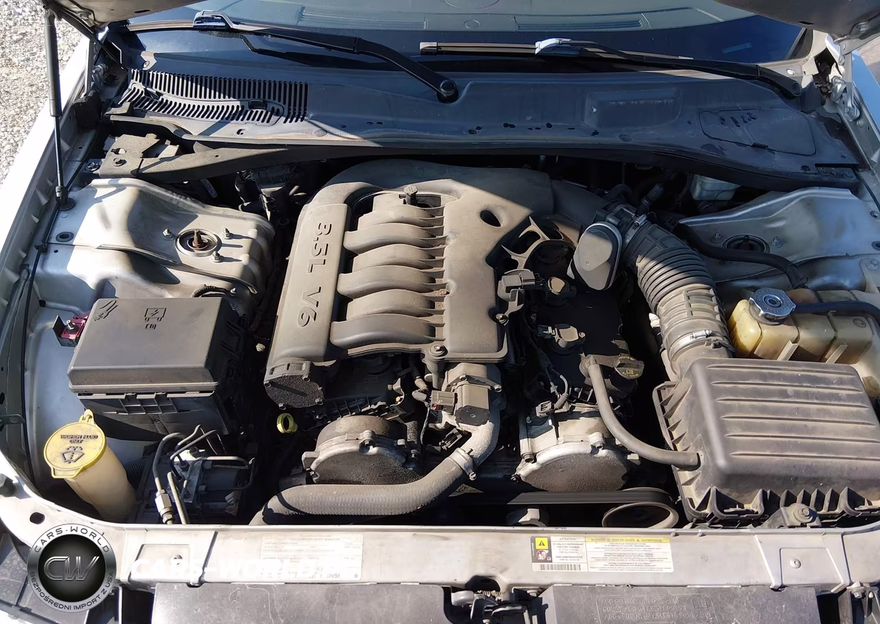 2008 Chrysler 300 Touring VIN:2C3KA53G78H262508 - 10