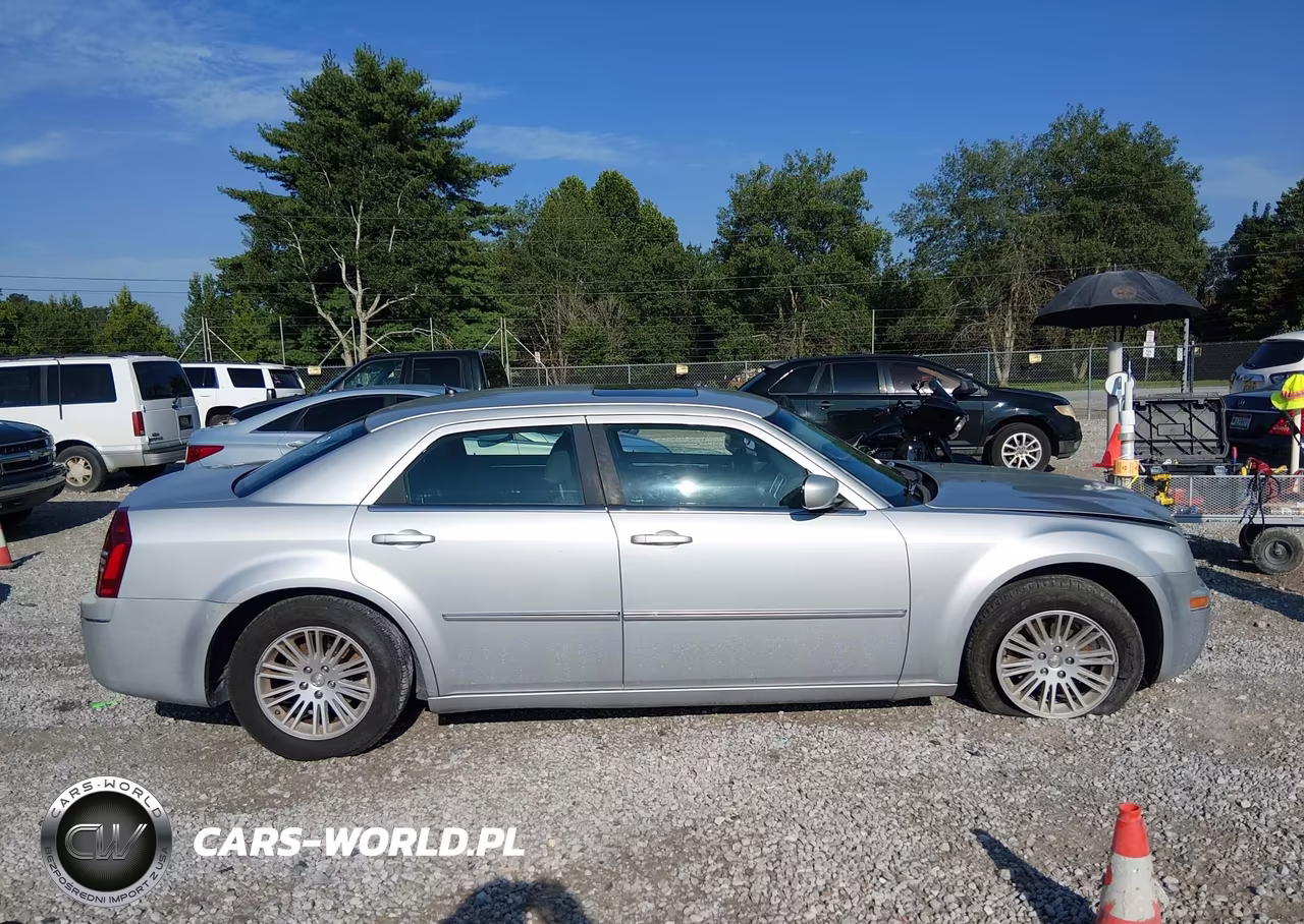 2008 Chrysler 300 Touring VIN:2C3KA53G78H262508 - 13