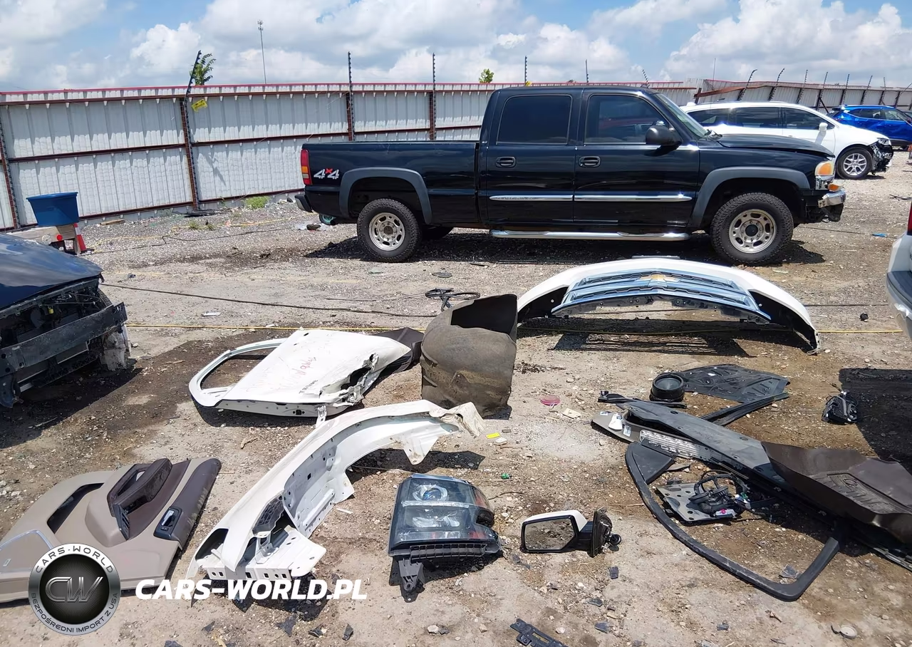 2015 Chevrolet Tahoe Lt VIN:1GNSKBKC1FR502047 - 12
