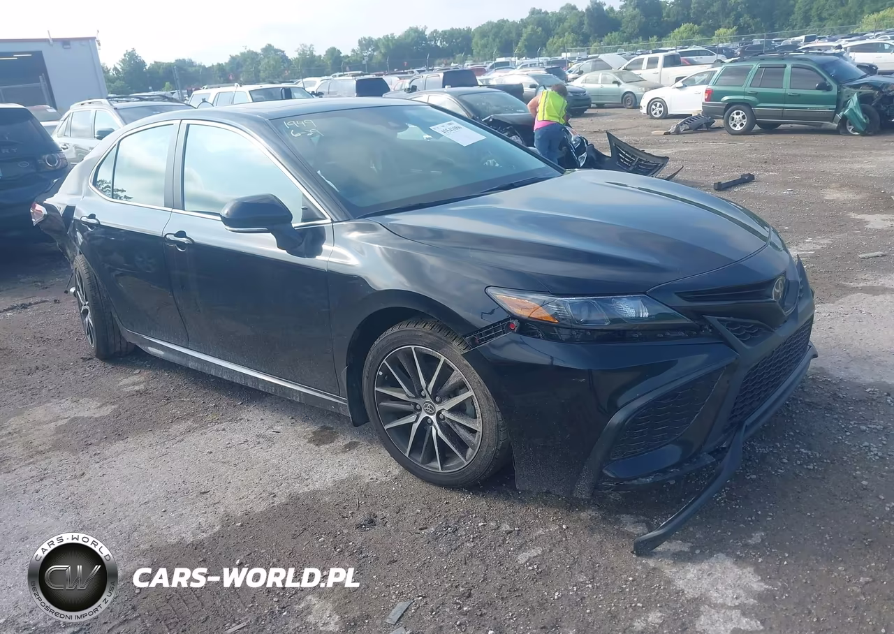 2024 Toyota Camry Se – zdjęcie 1 z 16