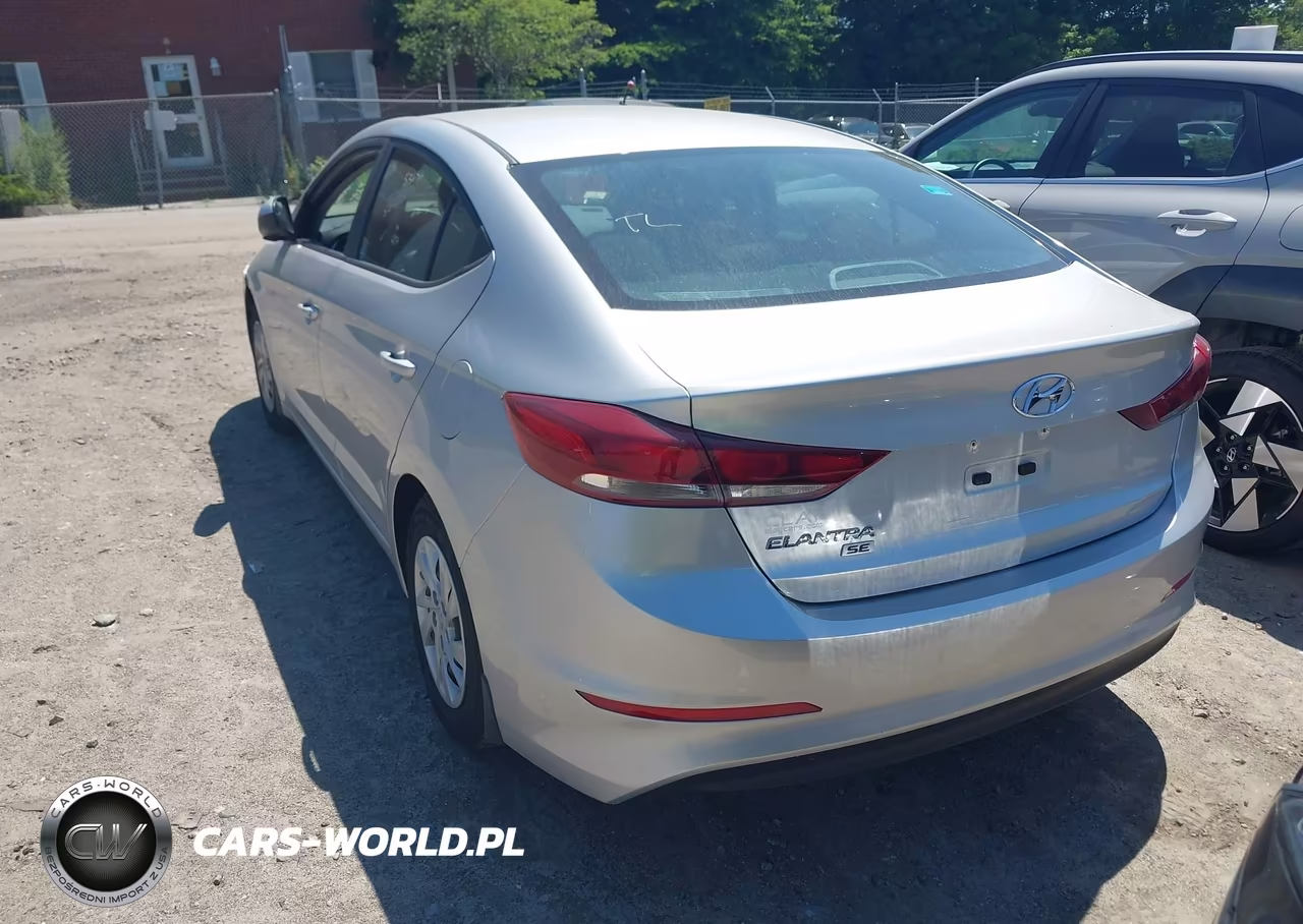 2018 Hyundai Elantra Se VIN:5NPD74LF5JH277946 - 3