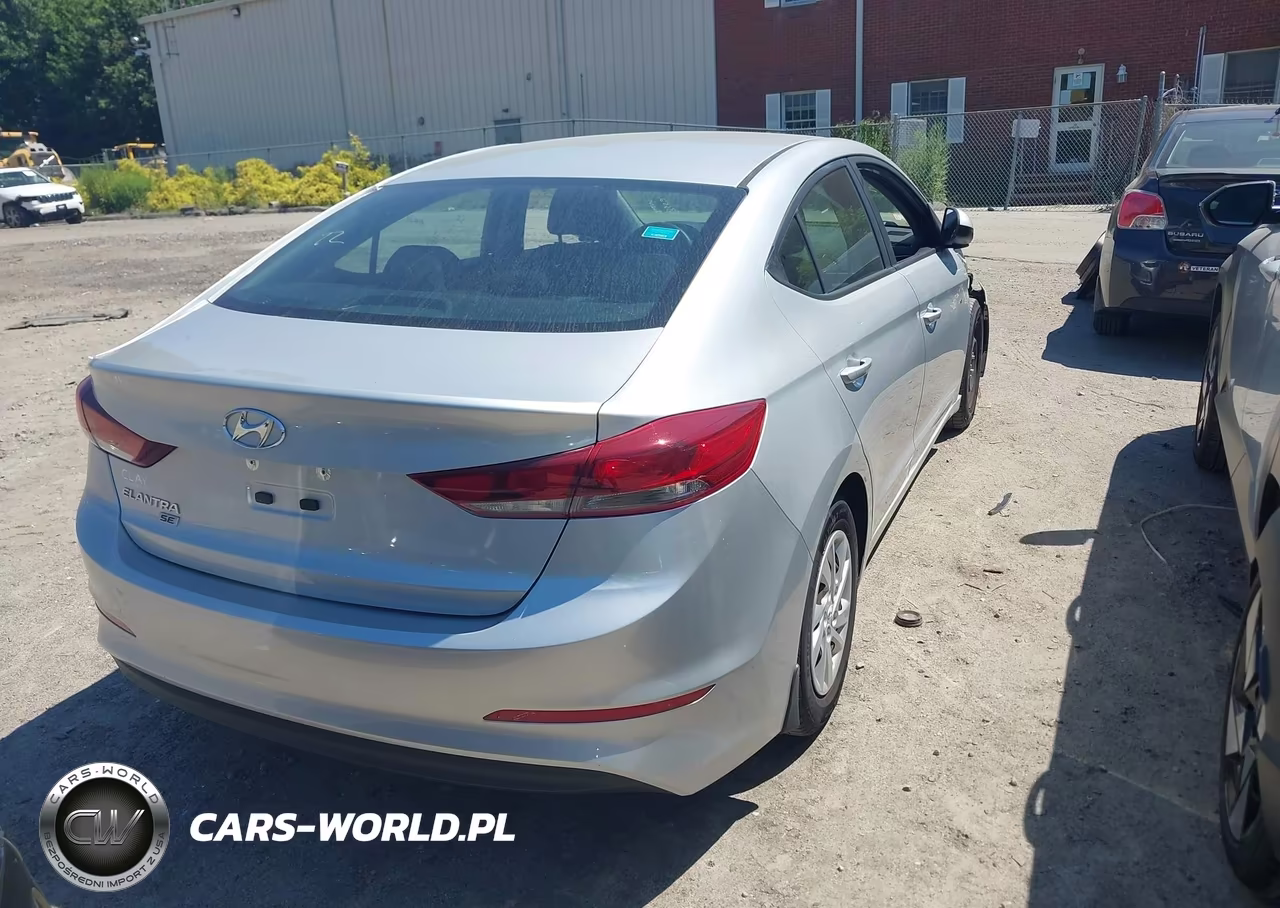 2018 Hyundai Elantra Se VIN:5NPD74LF5JH277946 - 4