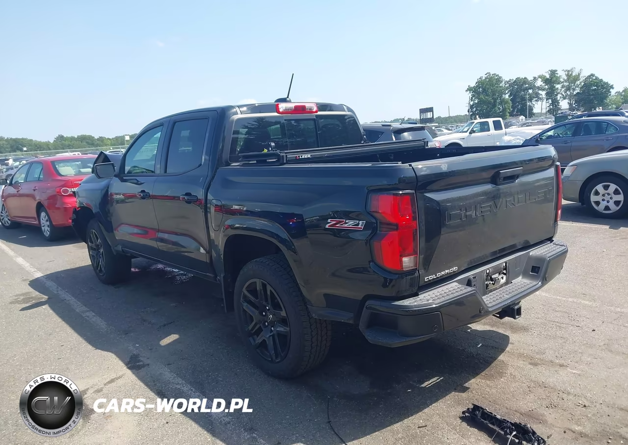 2025 Chevrolet Colorado 4Wd Z71 VIN:1GCPTDEK7S1196801 - 3