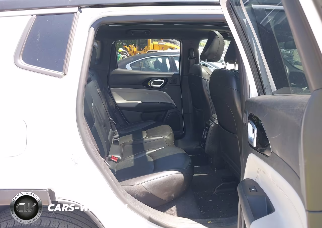 2023 Jeep Compass Limited 4X4 VIN:3C4NJDCN8PT537164 - 8