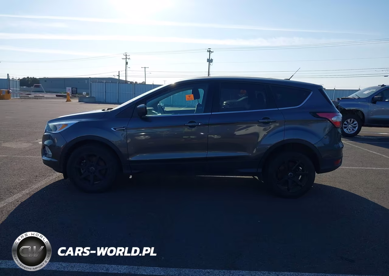 2017 Ford Escape Se VIN:1FMCU9GD0HUC02819 - 14