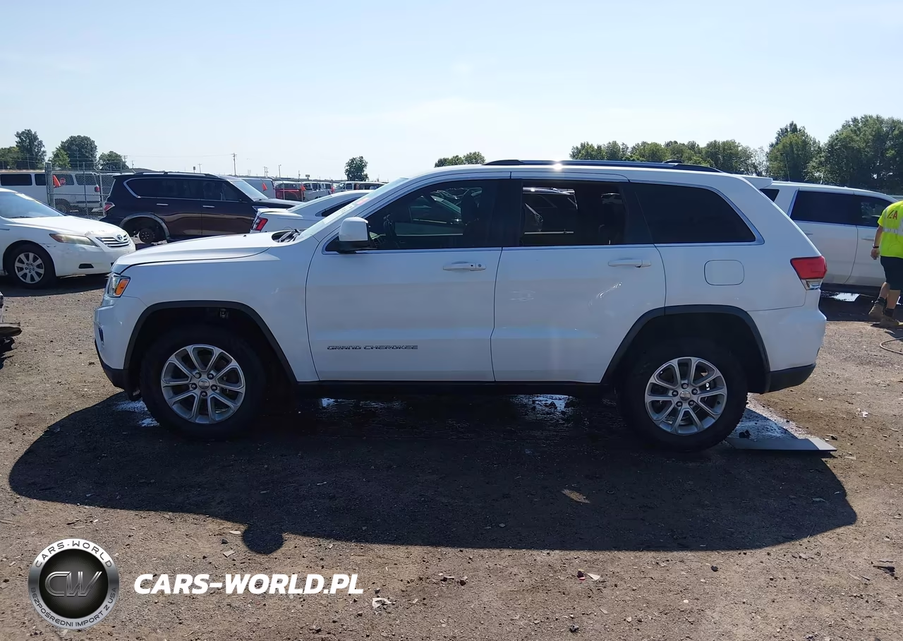 2016 Jeep Grand Cherokee Laredo VIN:1C4RJFAG9GC444246 - 13