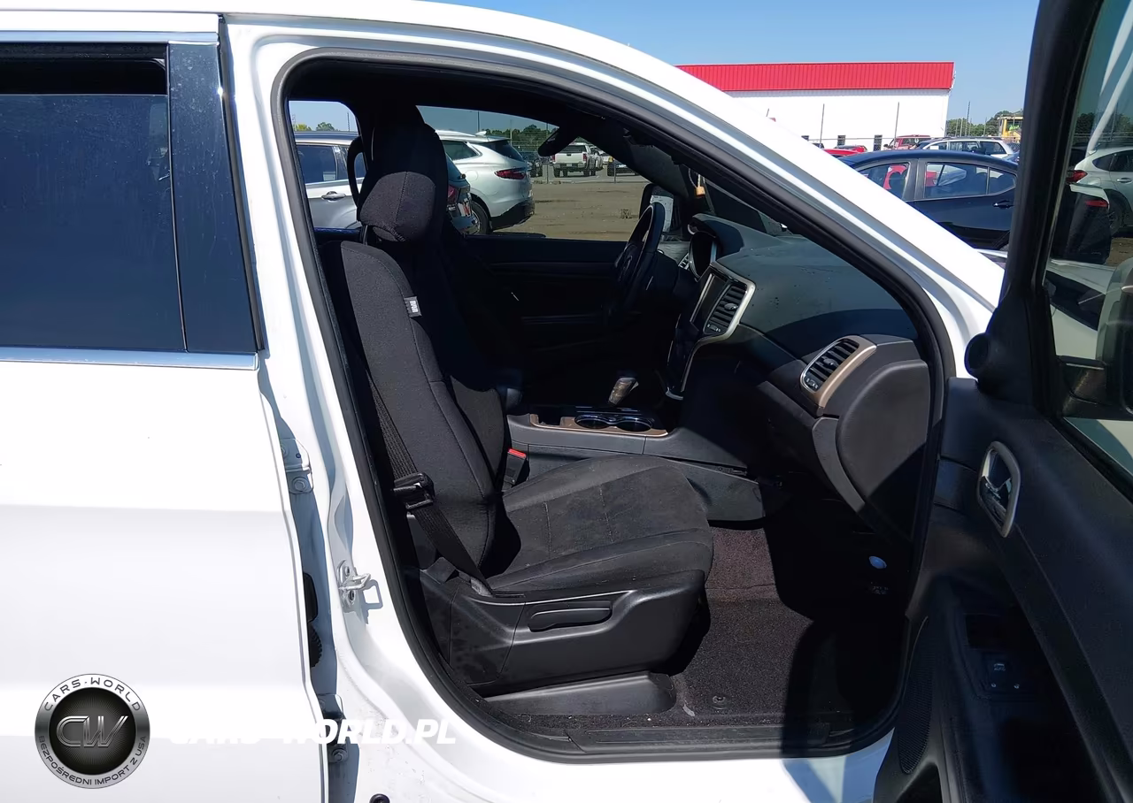 2016 Jeep Grand Cherokee Laredo VIN:1C4RJFAG9GC444246 - 5