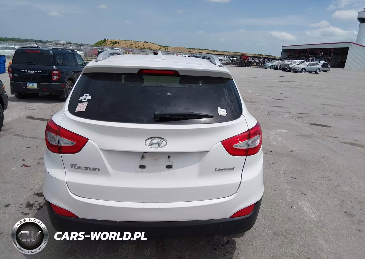 2015 Hyundai Tucson Limited VIN:KM8JU3AG7FU114113 - 16