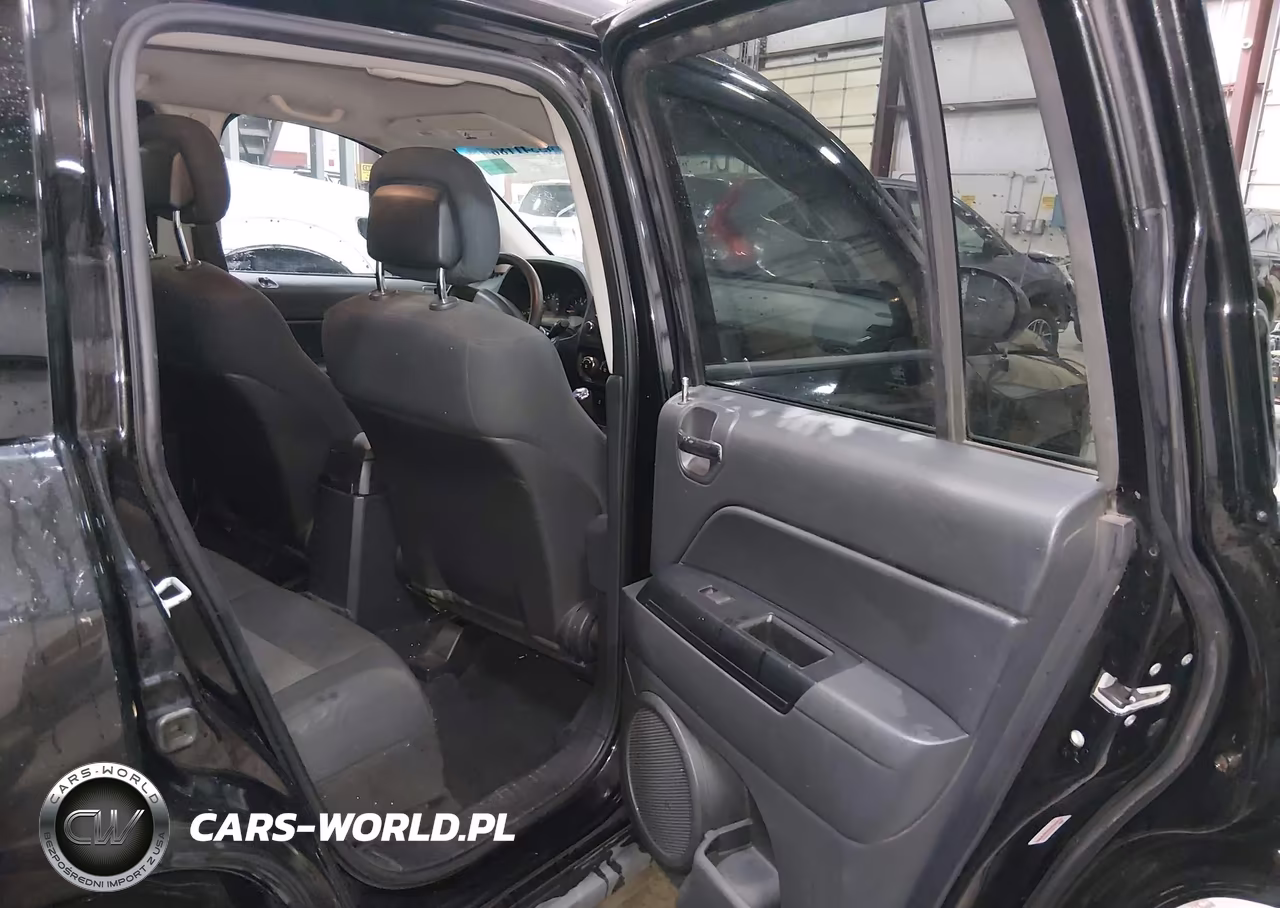2010 Jeep Compass Sport VIN:1J4NT4FB6AD578699 - 8