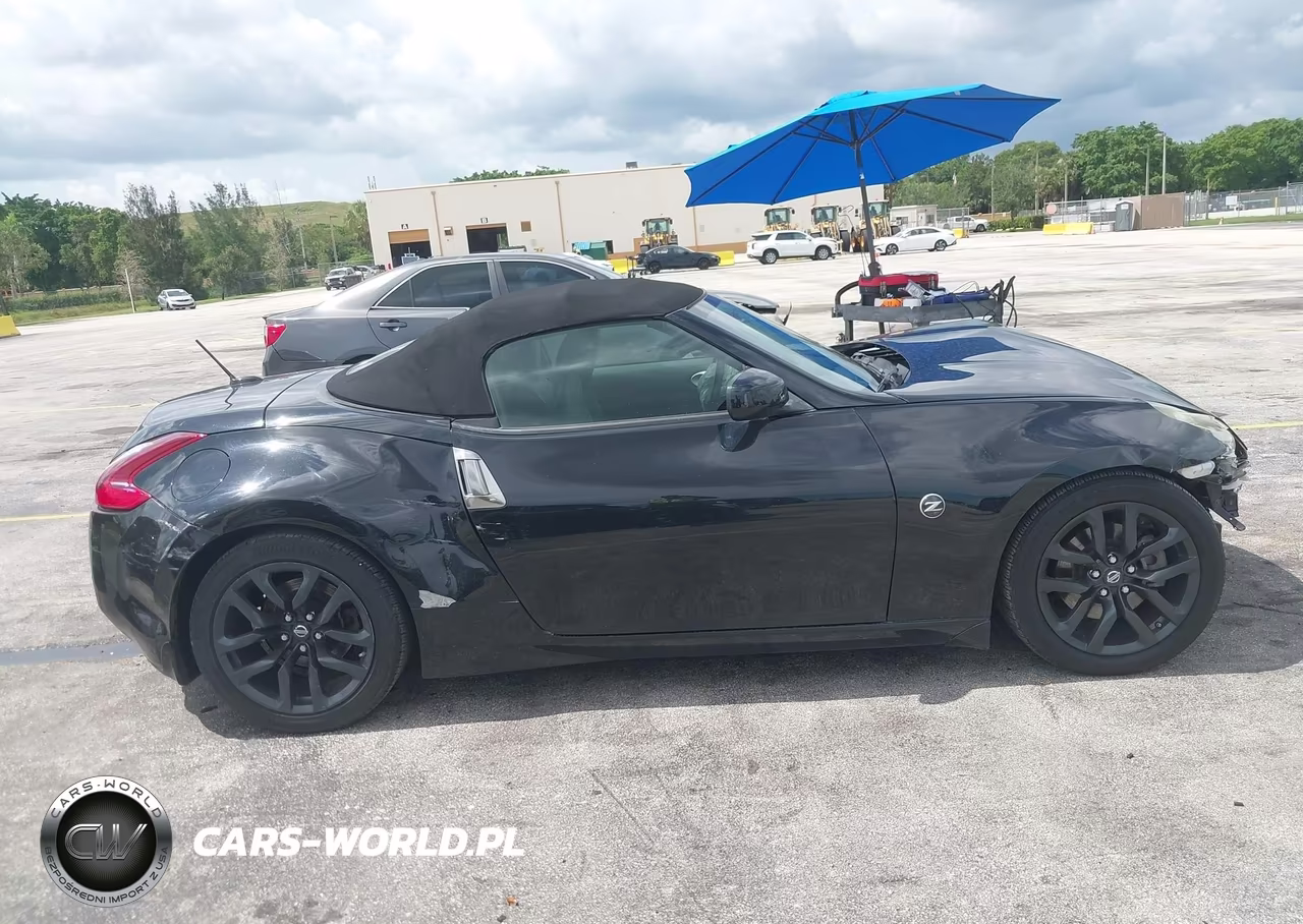 2018 Nissan 370Z Touring VIN:JN1AZ4FH2JM520261 - 14