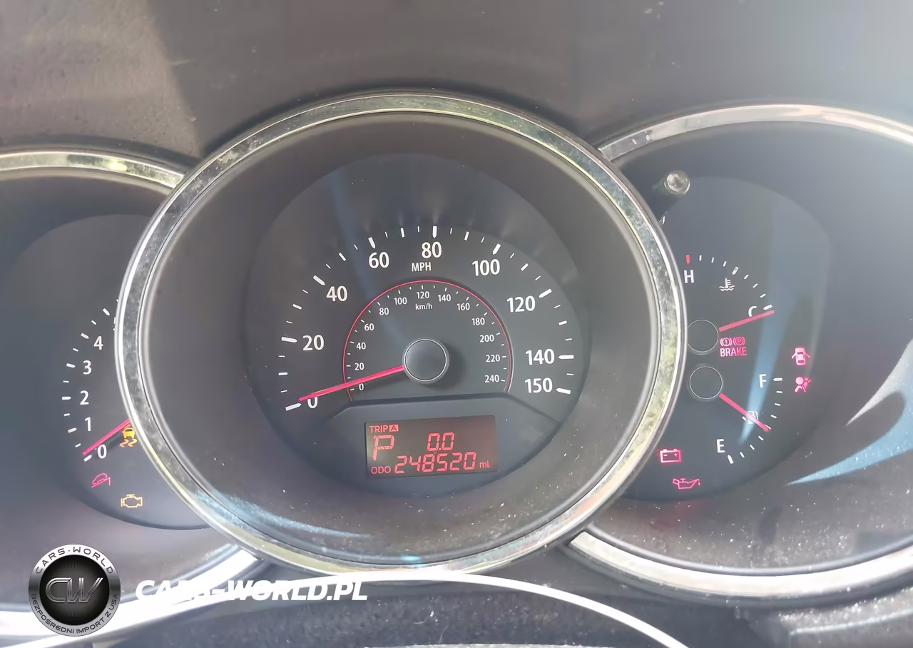 2011 Kia Sorento Lx V6 VIN:5XYKT4A29BG123042 - 7