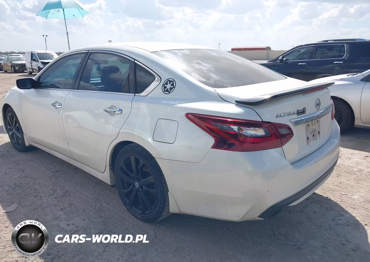 2017 Nissan Altima 2.5 Sr VIN:1N4AL3AP0HC298557 - 3