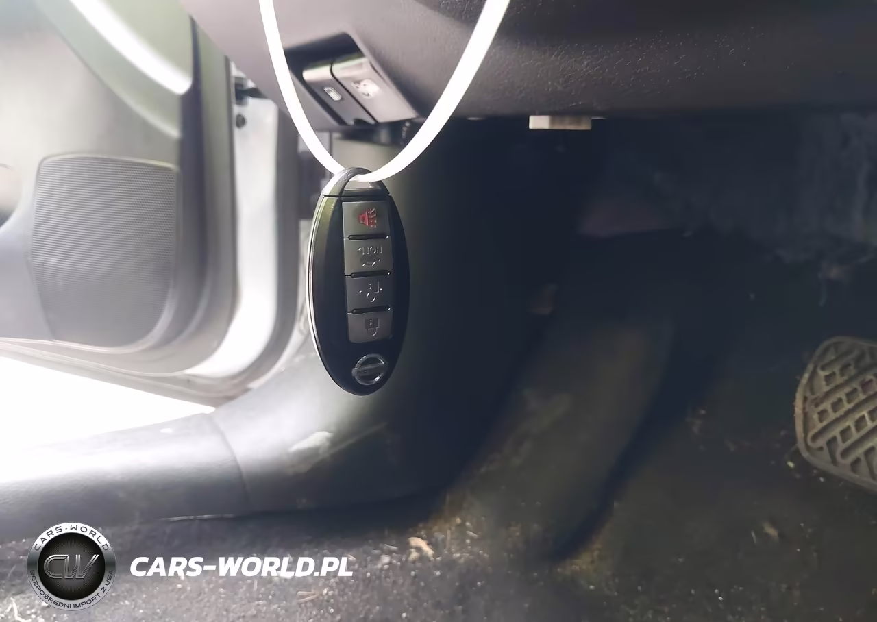 2018 Nissan Sentra Sr VIN:3N1AB7AP6JY259525 - 11