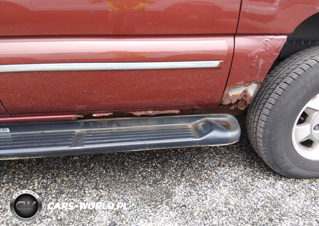 2000 Chevrolet Suburban K1500 VIN:3GNFK16T0YG200385 - 12