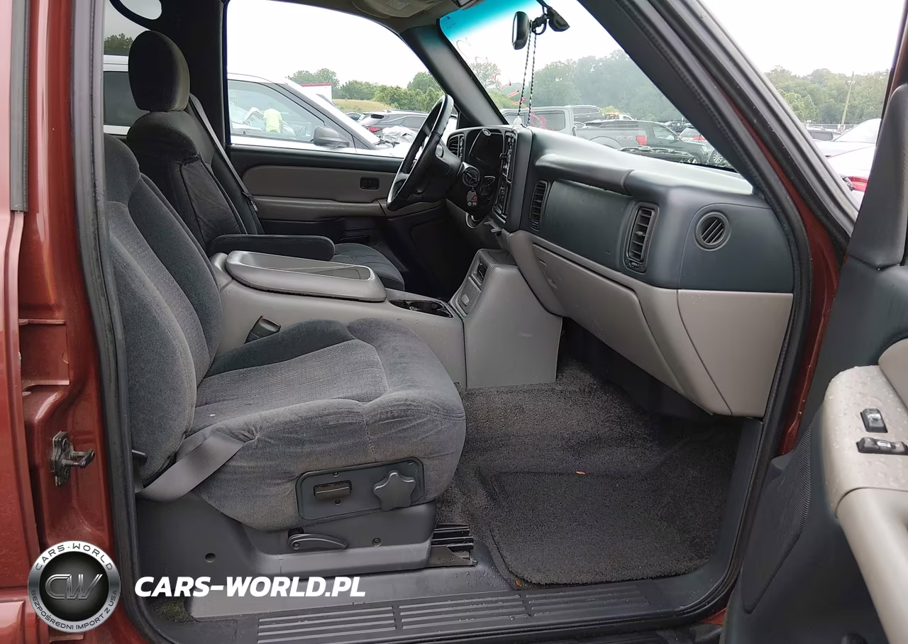2000 Chevrolet Suburban K1500 VIN:3GNFK16T0YG200385 - 5