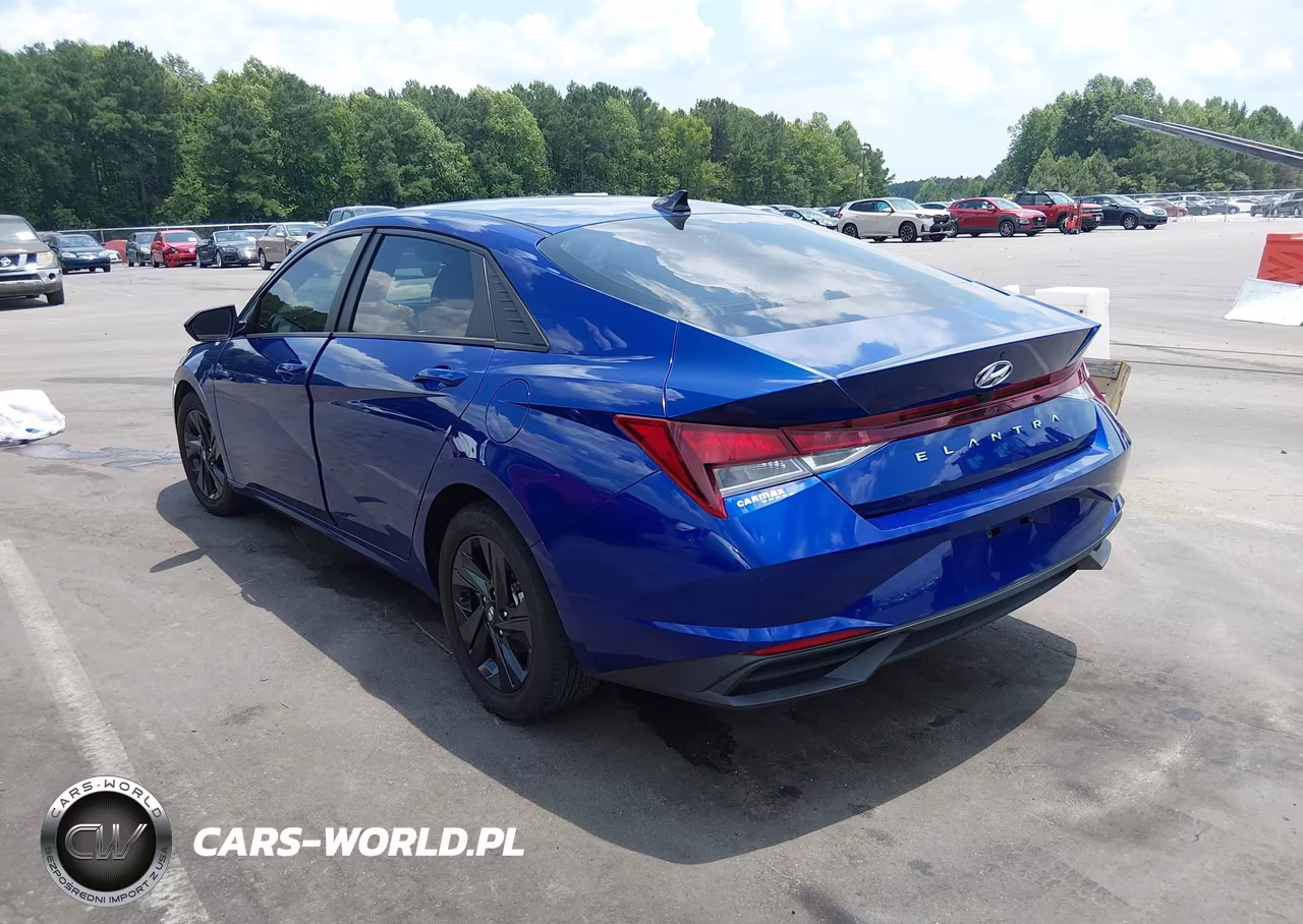 2022 Hyundai Elantra Sel VIN:5NPLS4AGXNH085305 - 3