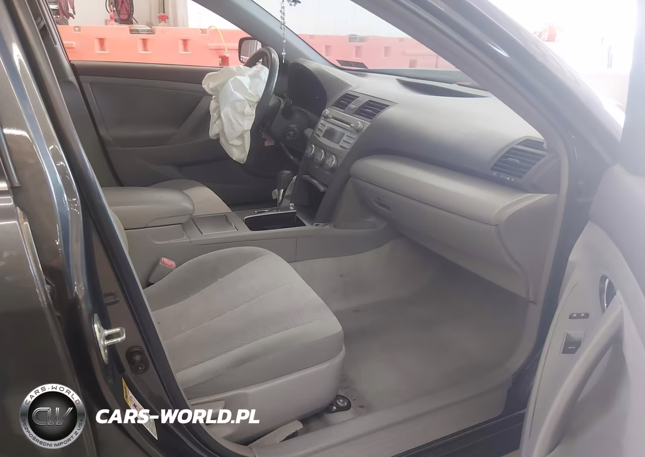 2010 Toyota Camry Le VIN:4T1BF3EK9AU082044 - 5