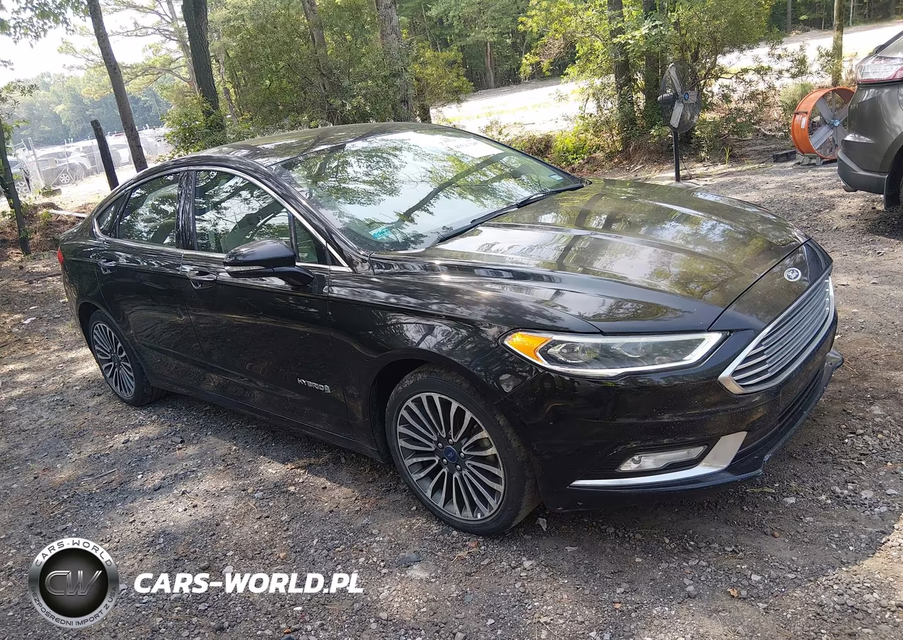 2018 Ford Fusion Hybrid Platinum-Titanium – zdjęcie 1 z 16