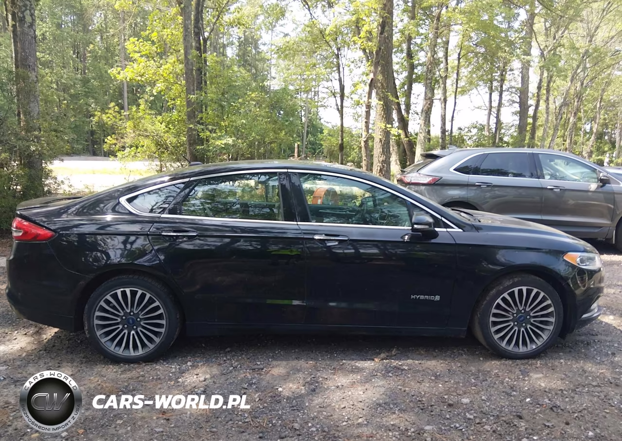 2018 Ford Fusion Hybrid Platinum-Titanium VIN:3FA6P0RU9JR141622 - 13
