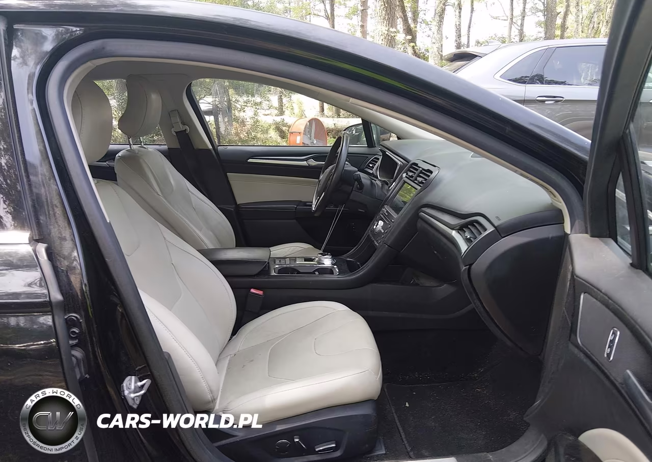 2018 Ford Fusion Hybrid Platinum-Titanium VIN:3FA6P0RU9JR141622 - 5