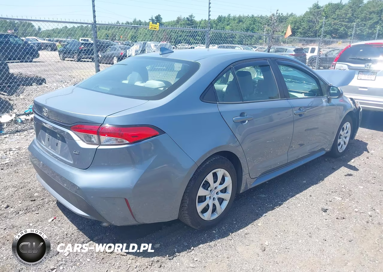 2021 Toyota Corolla Le VIN:5YFEPMAEXMP163172 - 4