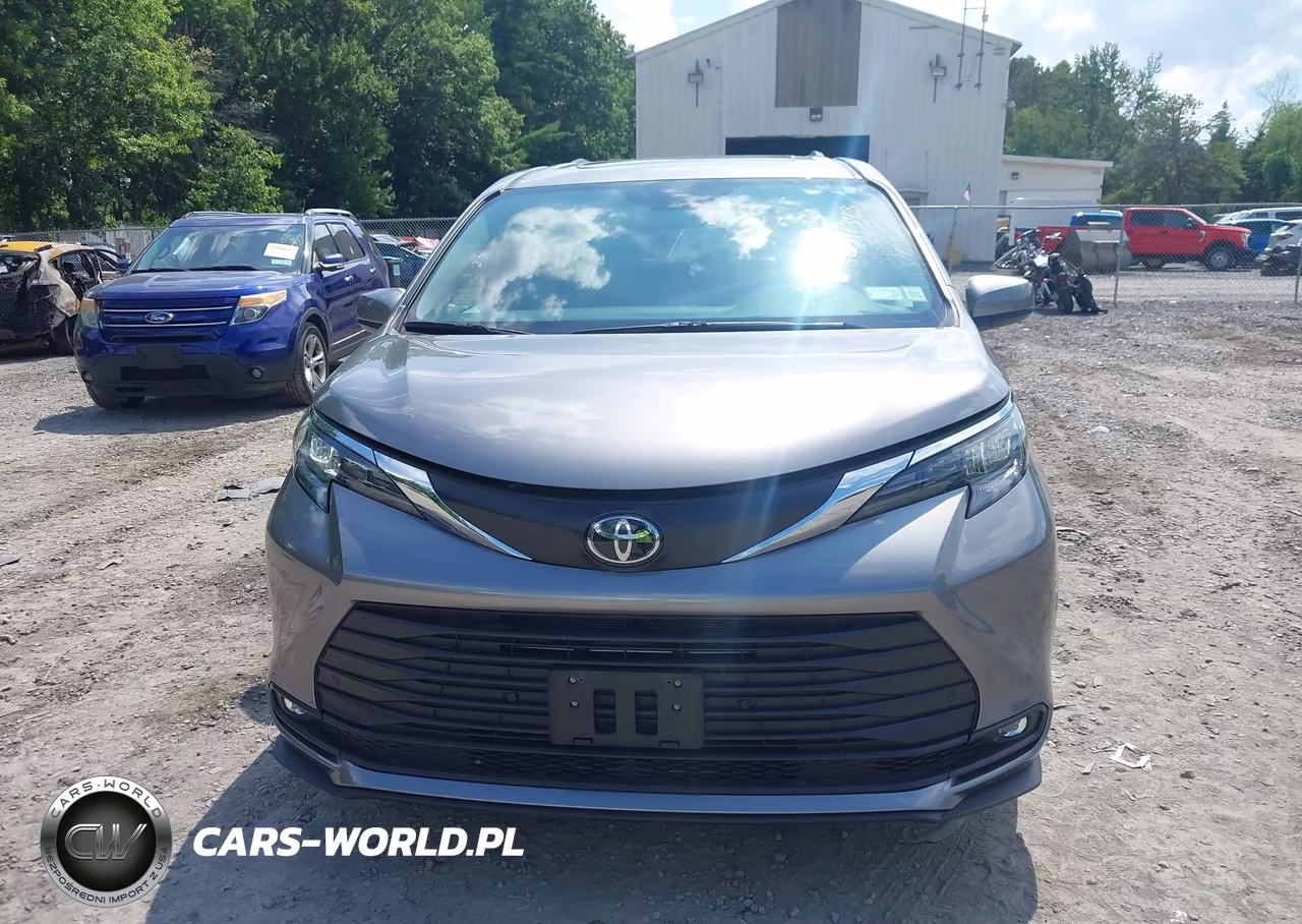 2026 Toyota Sienna Xle VIN:5TDYSKFC3TS244396 - 12