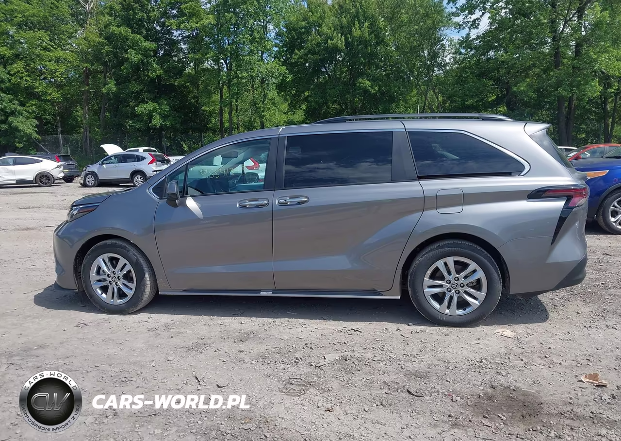 2026 Toyota Sienna Xle VIN:5TDYSKFC3TS244396 - 14