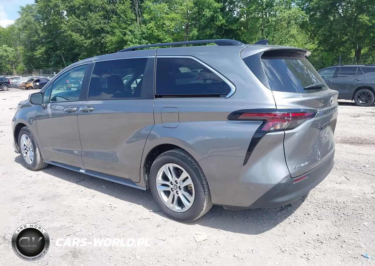 2026 Toyota Sienna Xle VIN:5TDYSKFC3TS244396 - 3