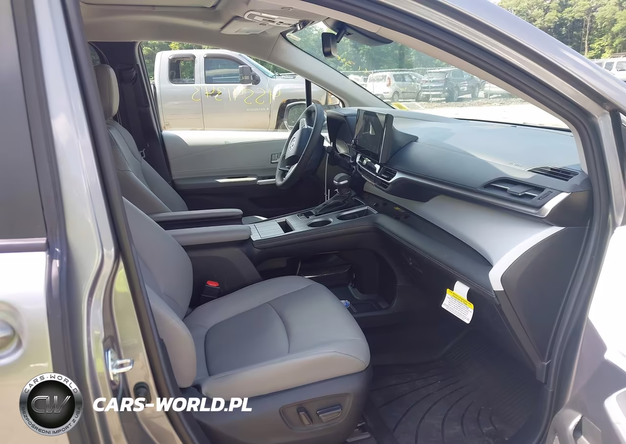 2026 Toyota Sienna Xle VIN:5TDYSKFC3TS244396 - 5