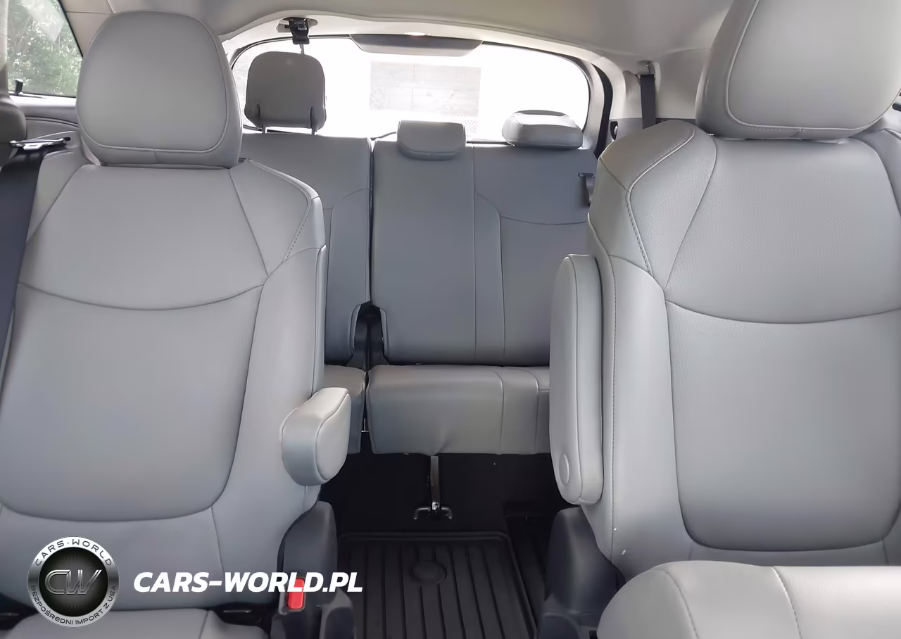 2026 Toyota Sienna Xle VIN:5TDYSKFC3TS244396 - 8