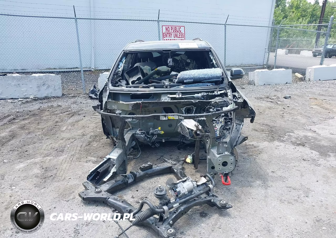 2024 Chevrolet Traverse Awd Z71 VIN:1GNEVJKS9RJ156399 - 13