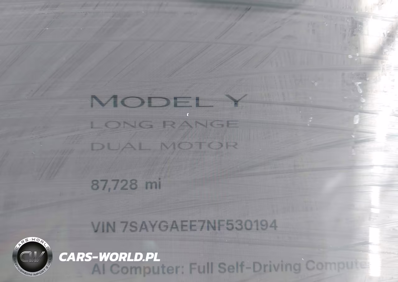 2022 Tesla Model Y Long Range Dual Motor All-Wheel Drive VIN:7SAYGAEE7NF530194 - 7