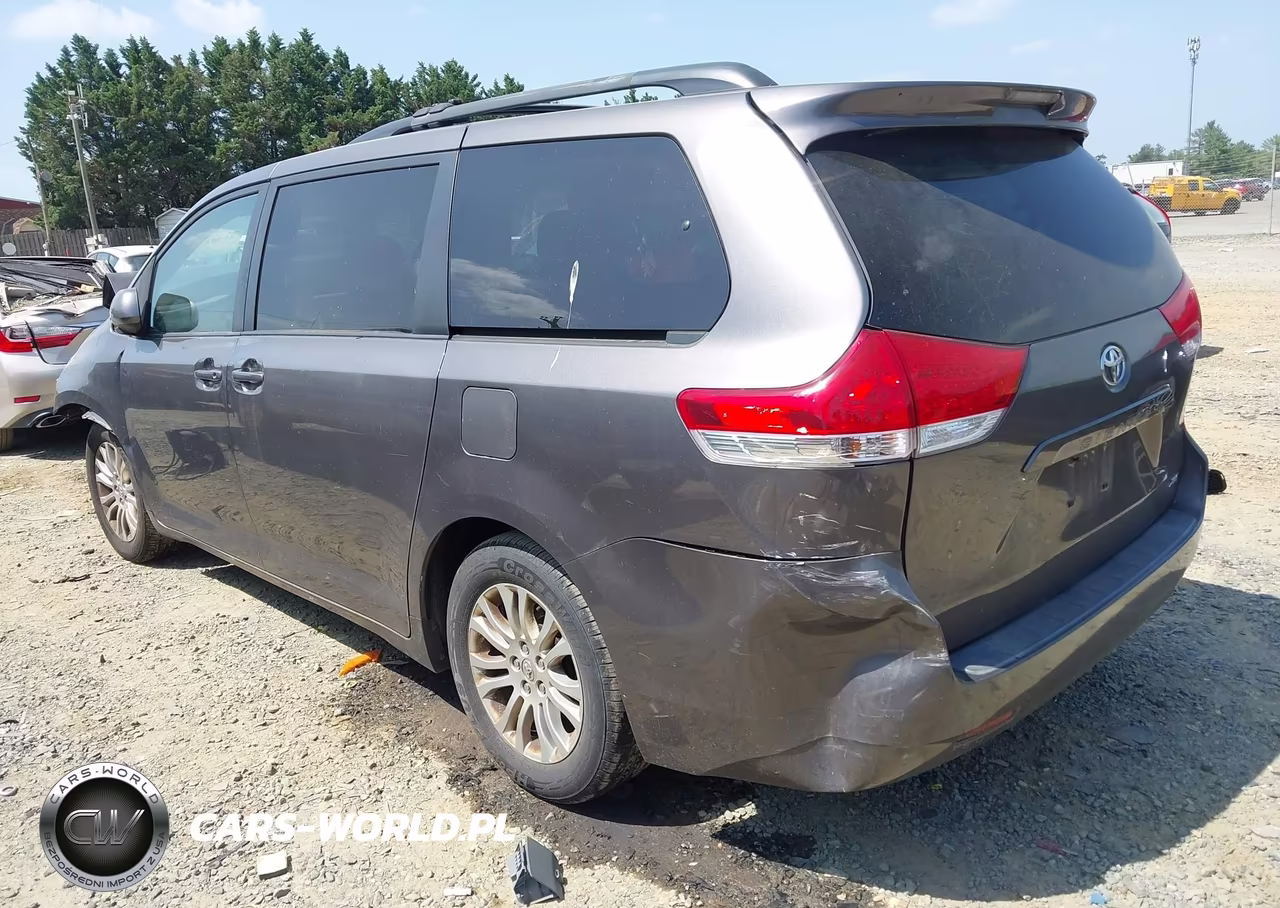 2012 Toyota Sienna Xle V6 8 Passenger VIN:5TDYK3DC5CS210338 - 3