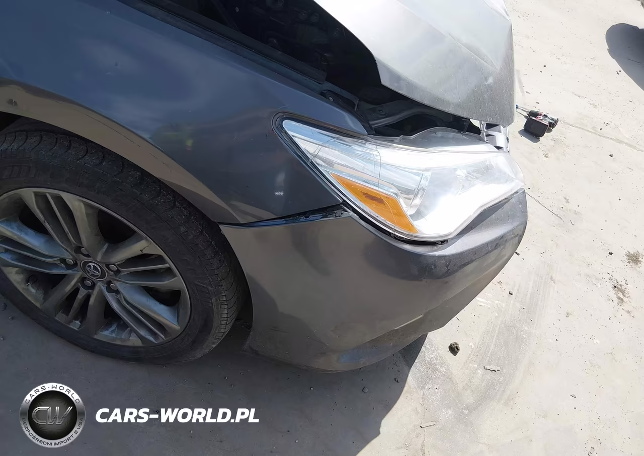 2015 Toyota Camry Se VIN:4T1BF1FK1FU107514 - 18