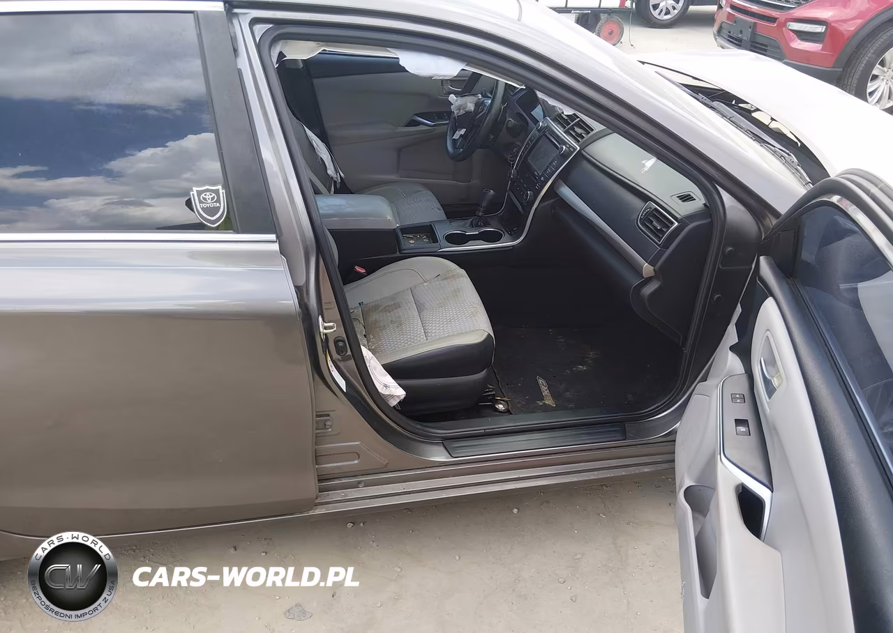 2015 Toyota Camry Se VIN:4T1BF1FK1FU107514 - 5