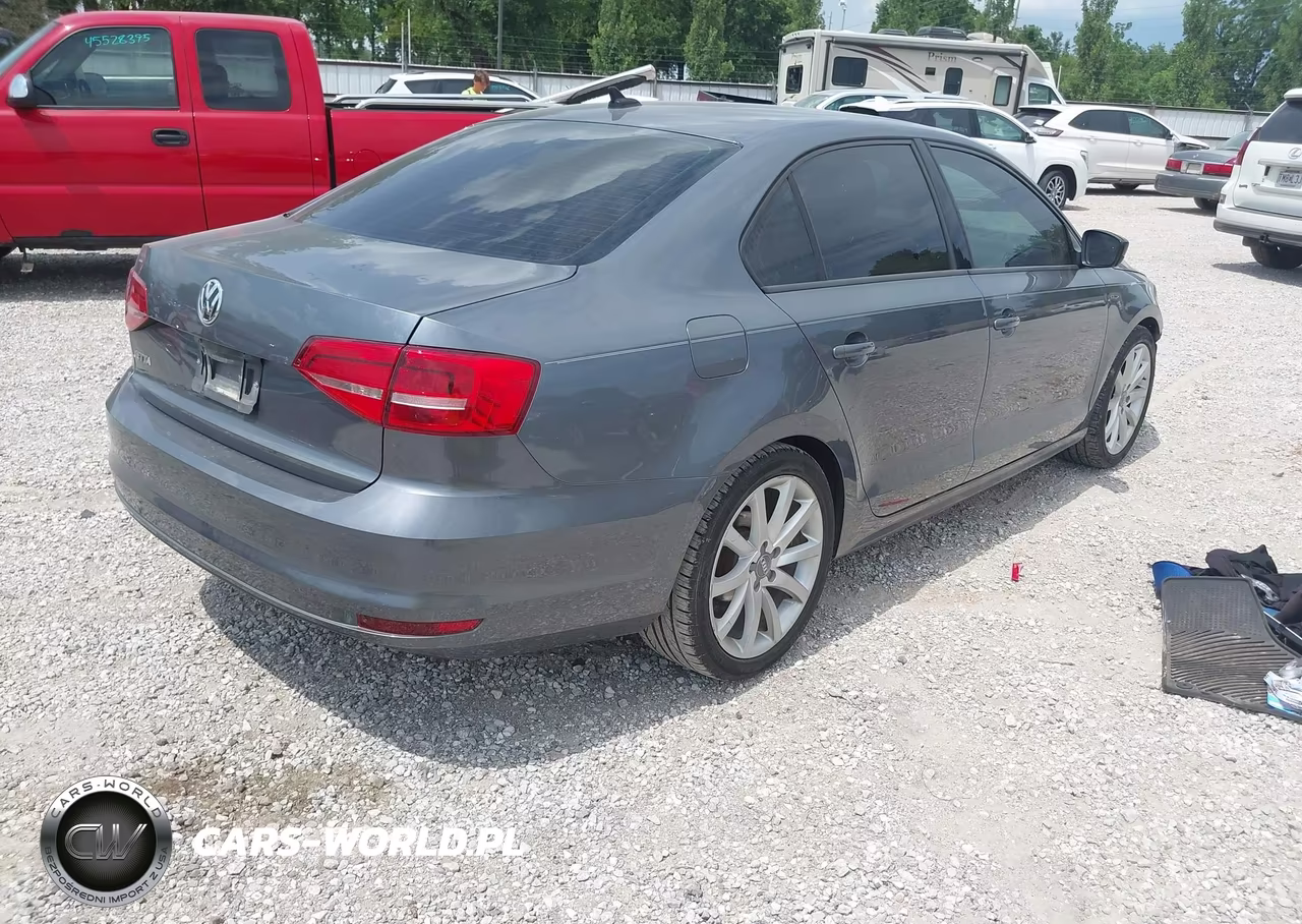 2015 Volkswagen Jetta 2.0L S VIN:3VW2K7AJ3FM215829 - 4