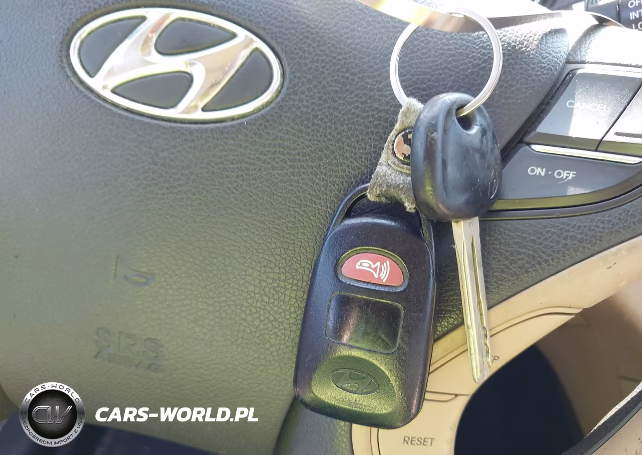2012 Hyundai Sonata Gls VIN:5NPEB4AC4CH421307 - 11