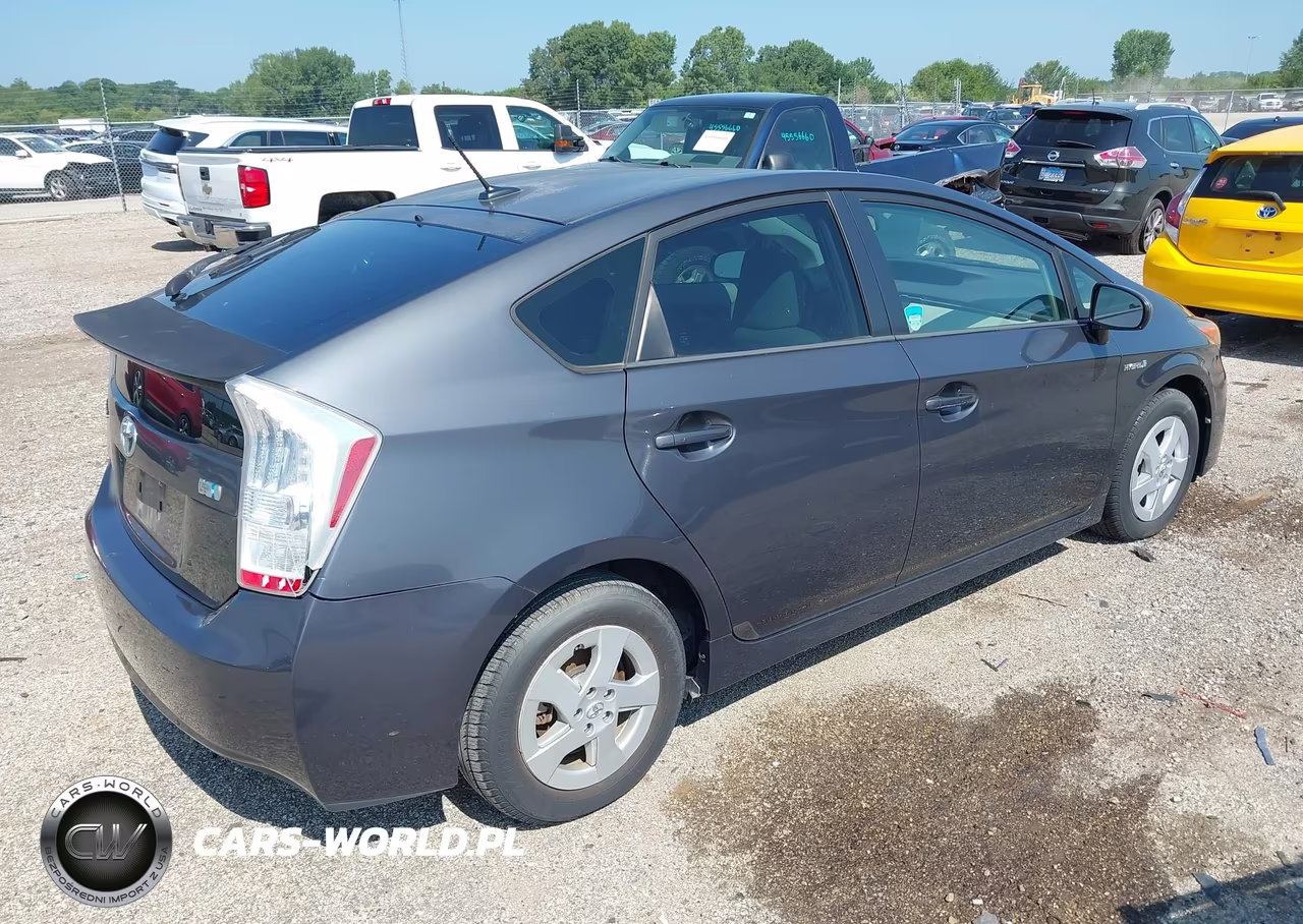 2010 Toyota Prius VIN:JTDKN3DU0A1237513 - 4