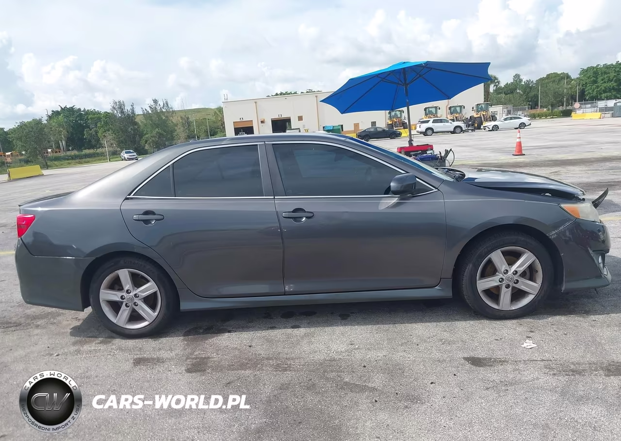 2013 Toyota Camry Se VIN:4T1BF1FK2DU275756 - 13