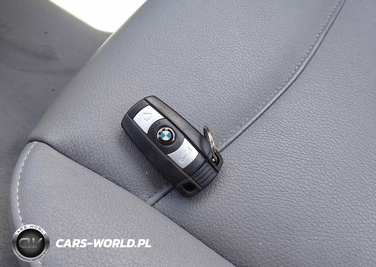 2011 BMW 328I VIN:WBAPH5C53BA446486 - 11