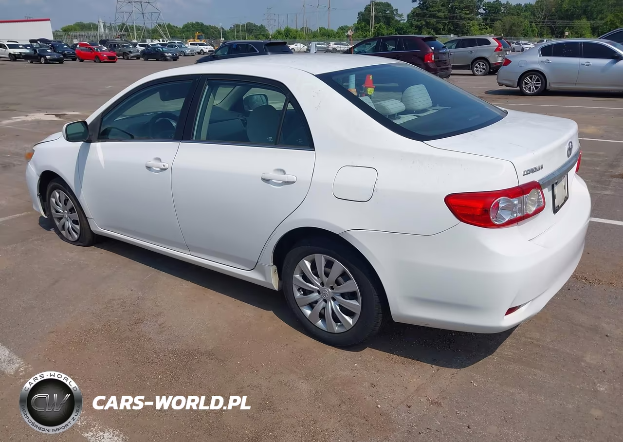2013 Toyota Corolla Le VIN:2T1BU4EE9DC984530 - 3