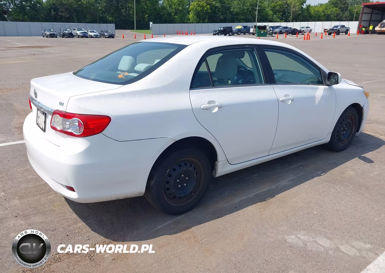 2013 Toyota Corolla Le VIN:2T1BU4EE9DC984530 - 4